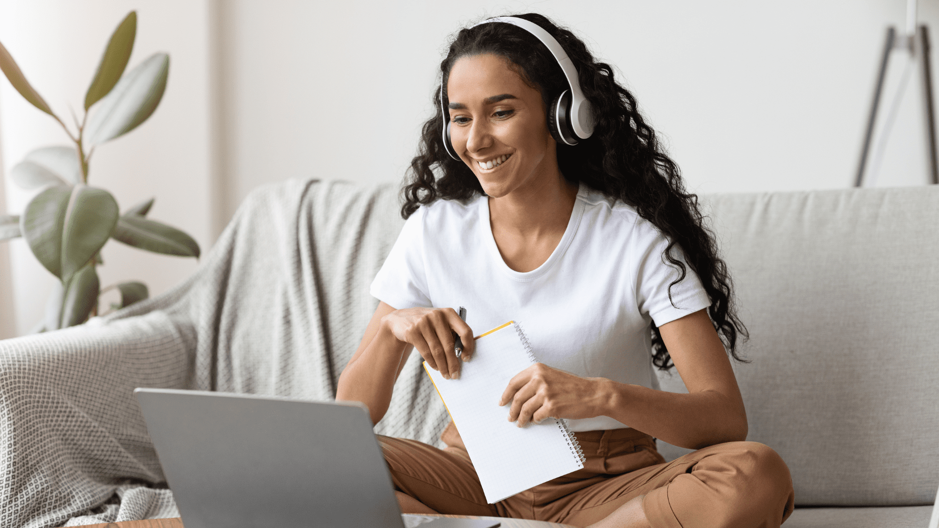 Why Online Coaching Courses Are the Future of Personal Development